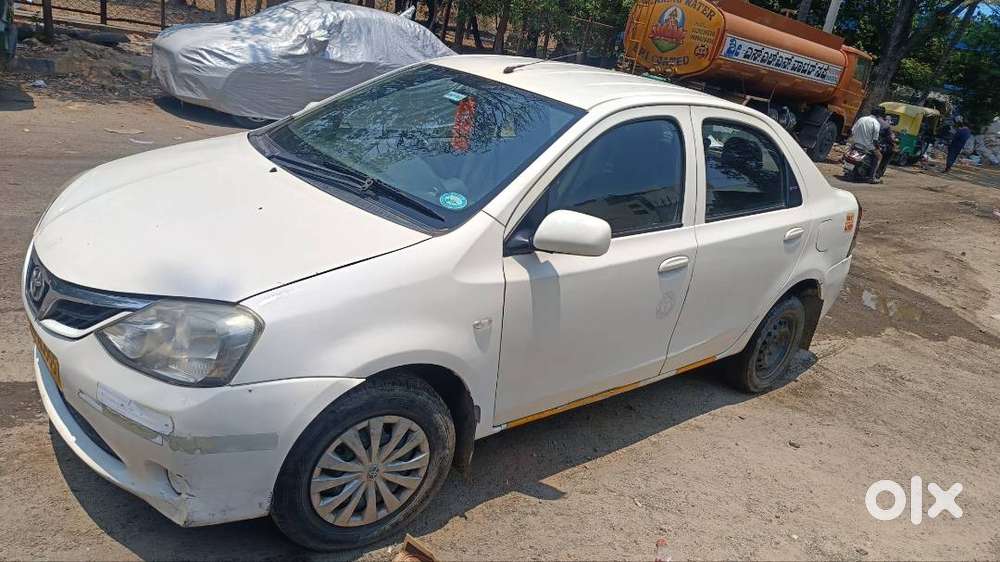 Good Sound System, Bluetooth Available, All Documents Are Running.