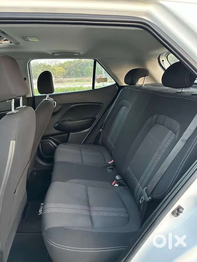 Hyundai Venue 2021 Petrol Well Maintained
