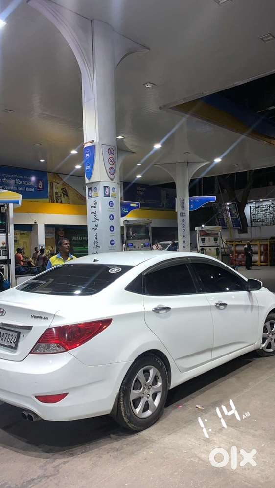 Hyundai Verna 2012