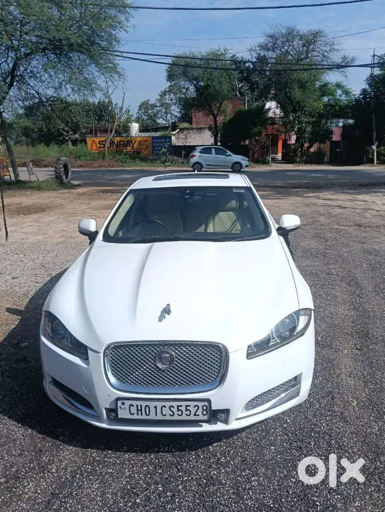 Jaguar Xf 2013 Diesel 100000 Km Driven