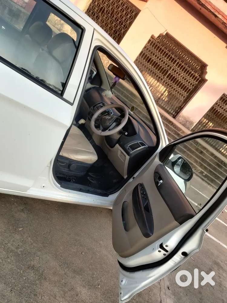 Hyundai I20 2012 Diesel Top Model - Well Maintained Gud Condition