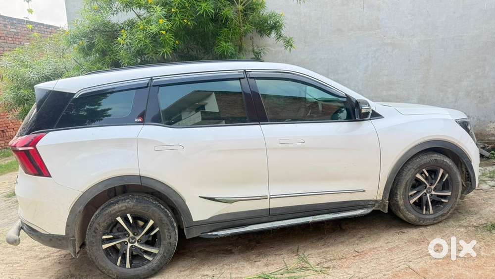 Mahindra Xuv700 Mx Base Model 7 Seater 2024 Diesel 58500 Km Driven