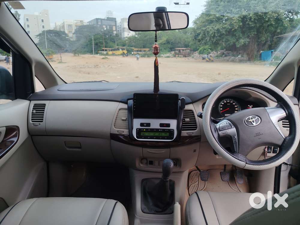 Toyota Innova 2.5 V 8 Str, 2014, Diesel