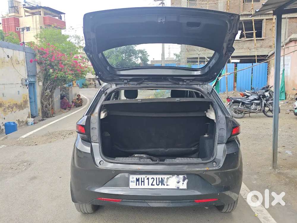 Tata Altroz Xz Petrol Dct Automatic 2022 Fully Maintained