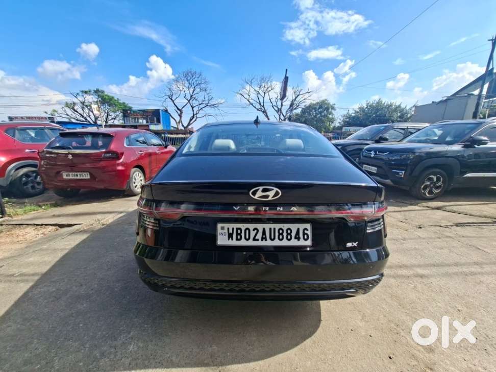 Hyundai Verna 1.5 Sx (o) Vtvt Ivt, 2024, Petrol