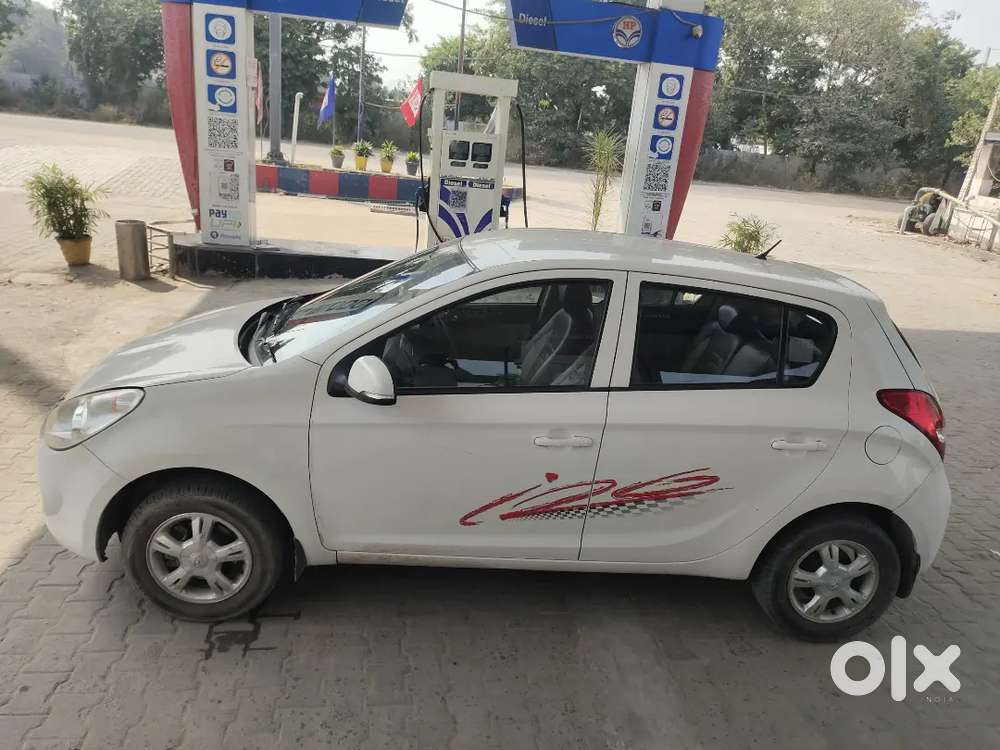 Hyundai I20 Sportz 2012