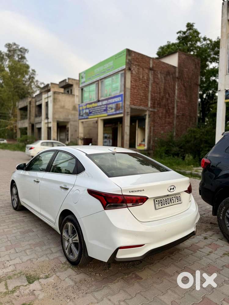 Hyundai Verna Hyundai-verna-crdi-1.6-sx-option, 2017, Diesel