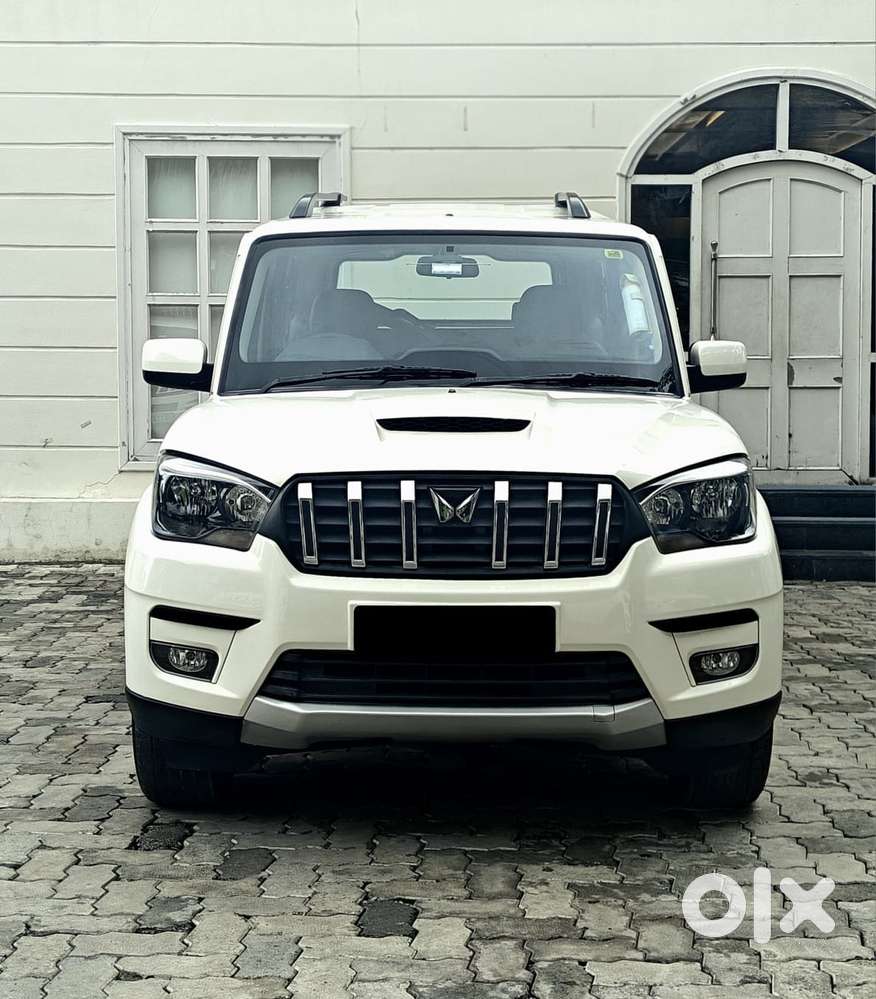 Mahindra Scorpio Classic, 2023, Diesel