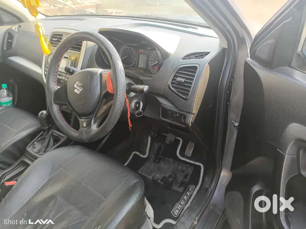 Maruti Suzuki Brezza 2022 Petrol 52000 Km Driven