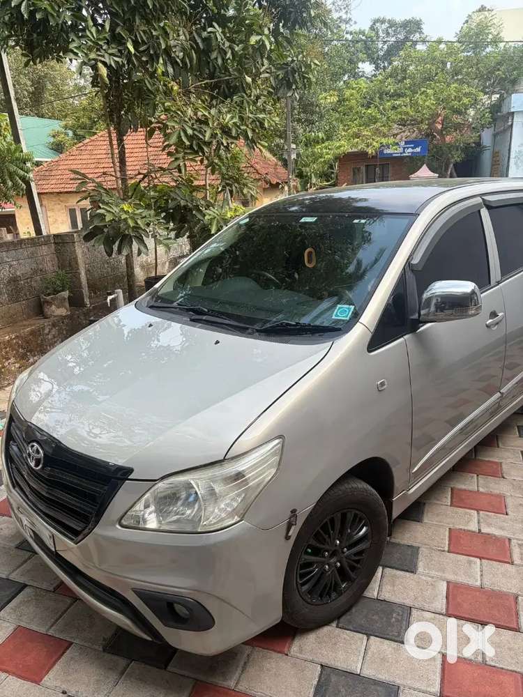 Toyota Innova 2015 Diesel Well Maintained