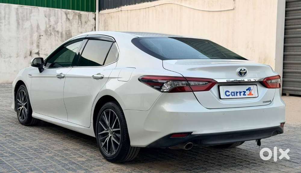 Toyota Camry Hybrid, 2023, Petrol