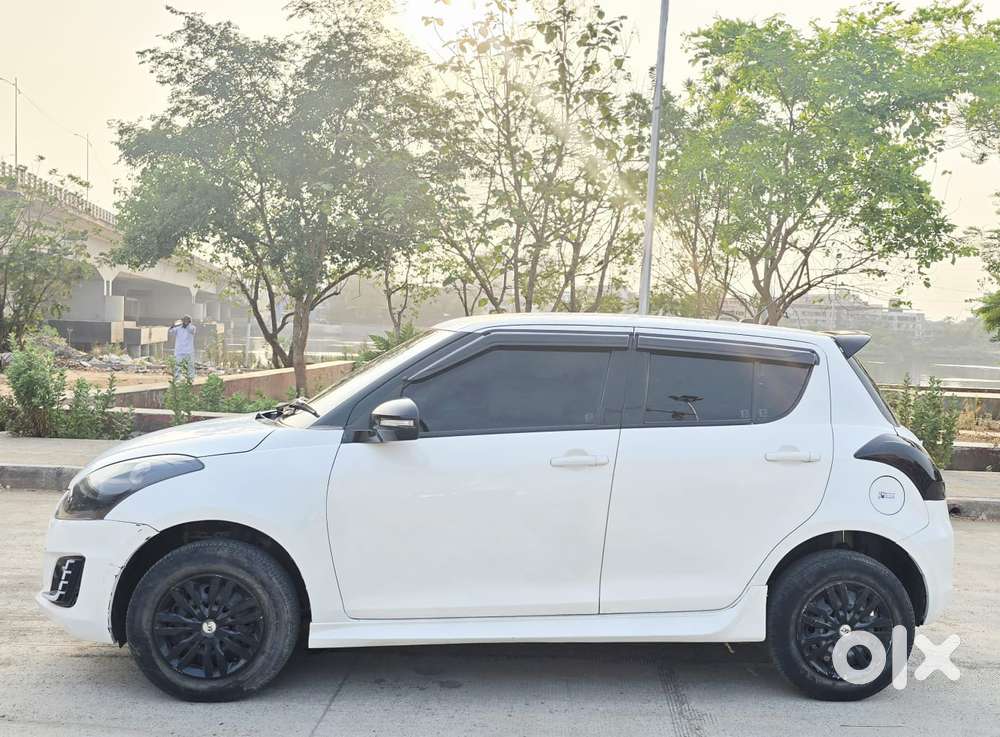 Maruti Suzuki Swift Vxi, 2016, Petrol