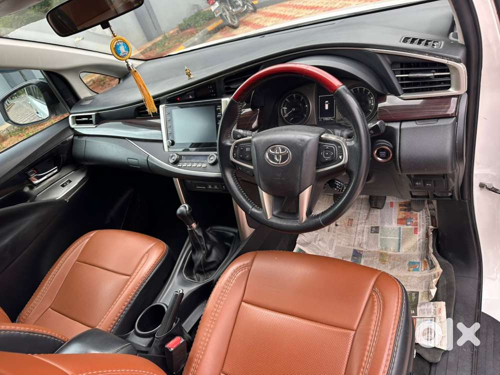 Toyota Innova Crysta 2022