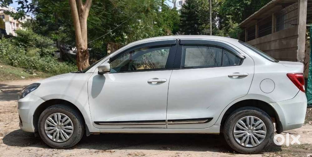 Maruti Suzuki Dzire 1.2 Vxi, 2023, Petrol