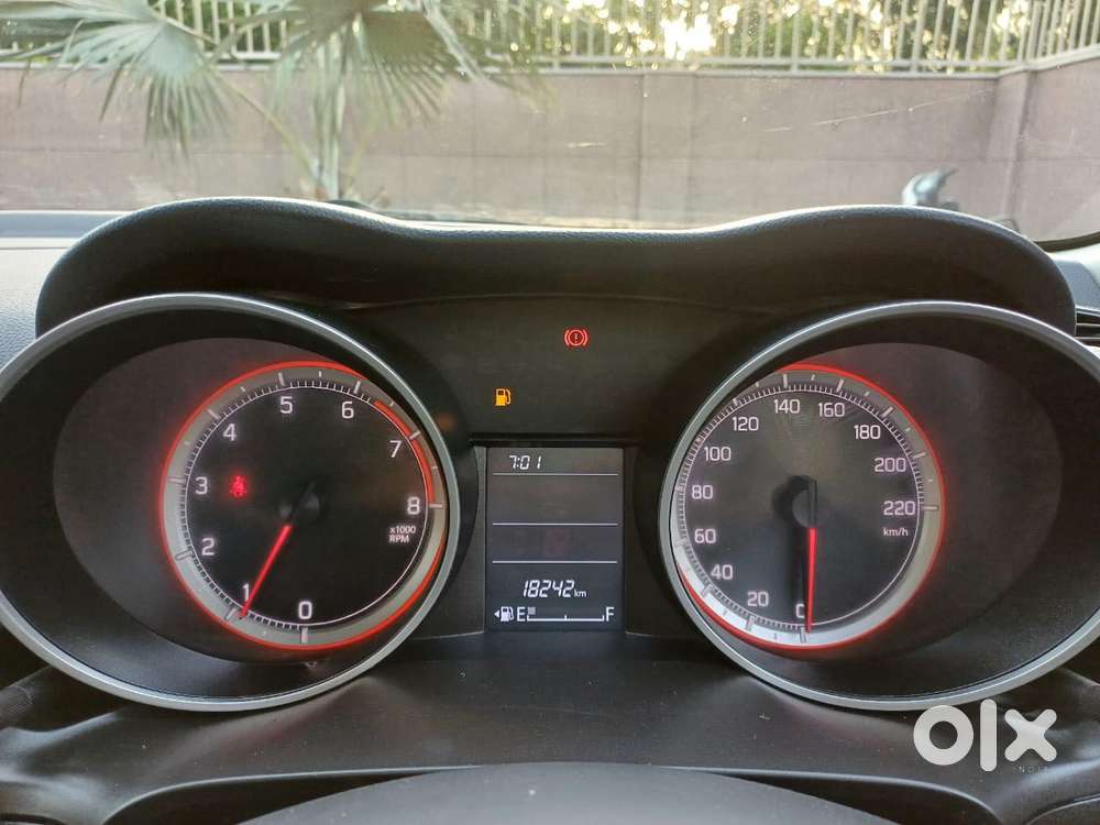 Maruti Suzuki Swift 1.2 Vxi (o), 2023, Petrol