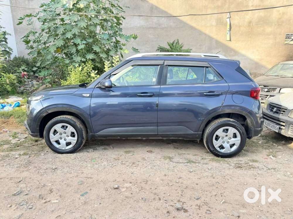 Hyundai Venue, 2021, Petrol