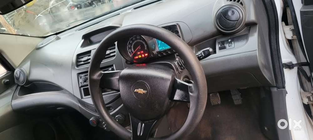 Chevrolet Beat Petrol 2016