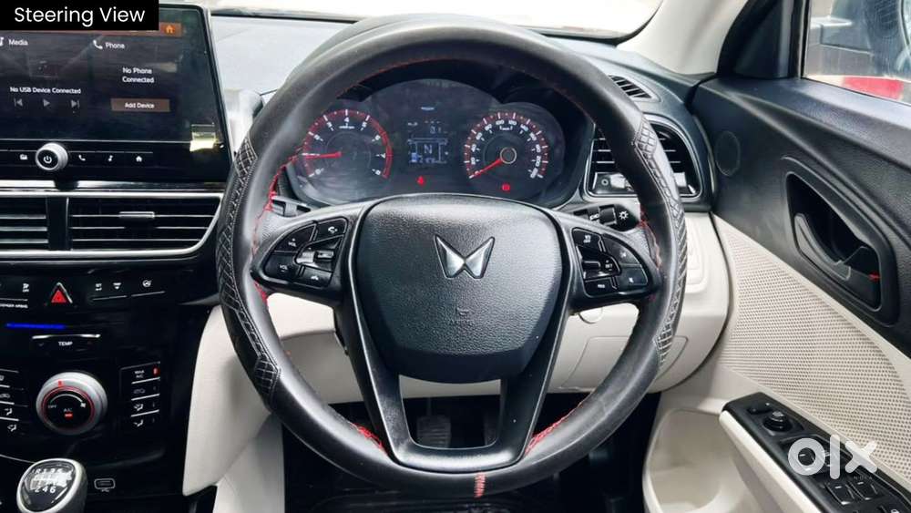 Mahindra Xuv 3xo Mx3, 2025, Petrol