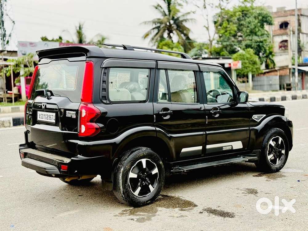 Mahindra Scorpio Classic 2023 Diesel 29000 Km Driven
