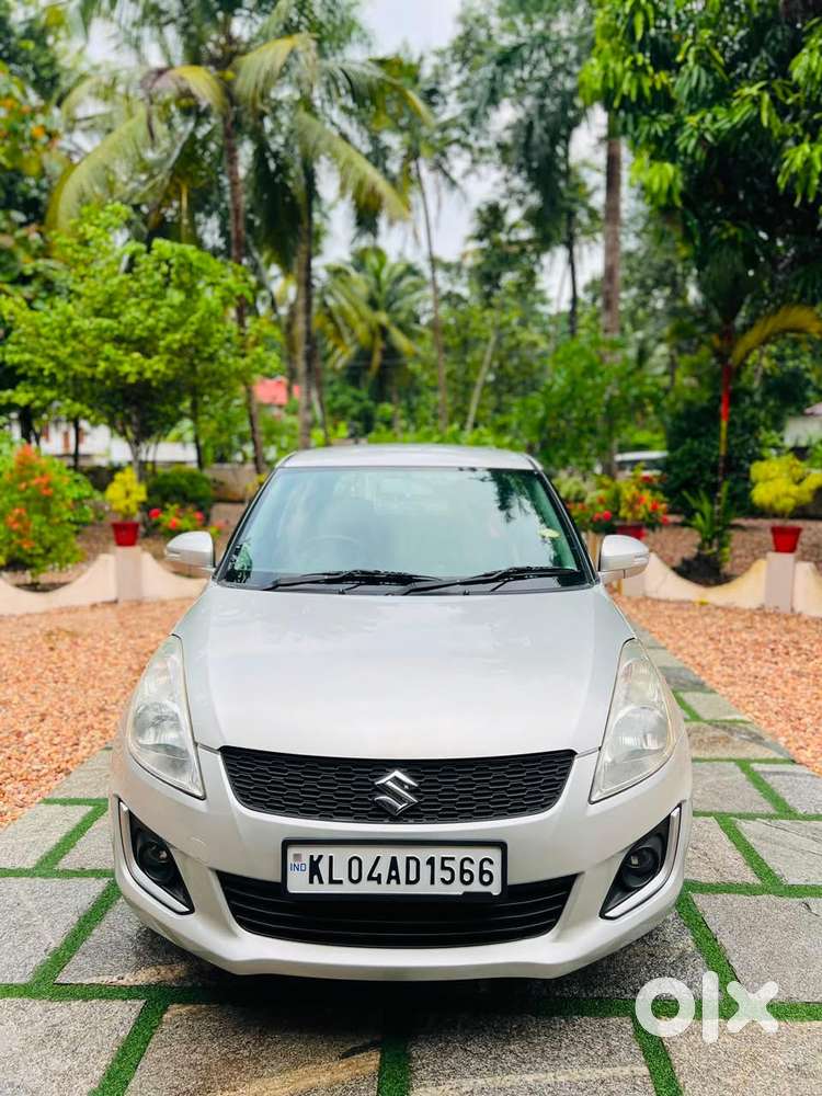 Maruti Suzuki Swift Vxi + Manual, 2012, Petrol