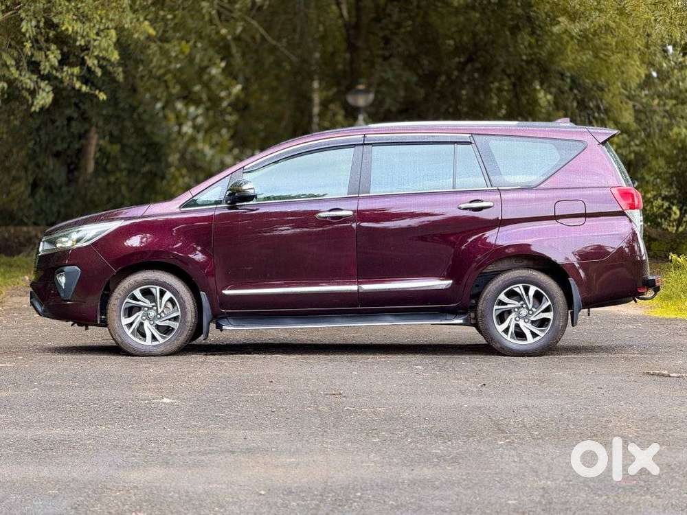 Toyota Innova Crysta [2020-ongoing] 2.4 Gx At 7 Str, 2022, Diesel