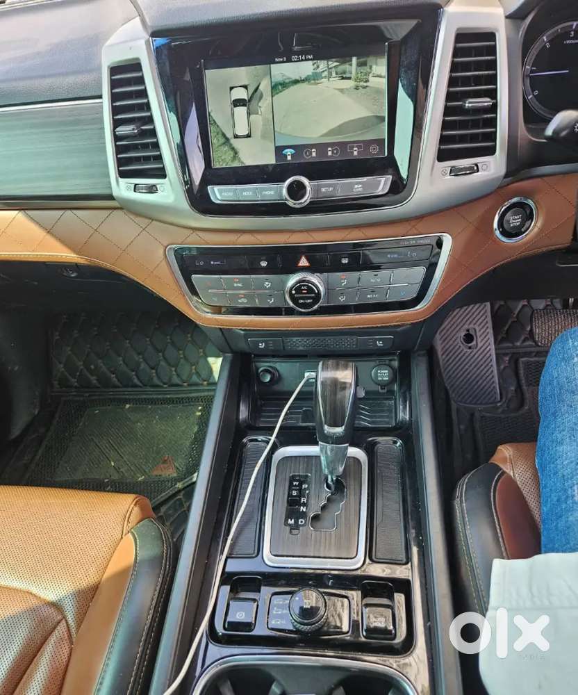 Mahindra Alturas G4 2019 Diesel Well Maintained
