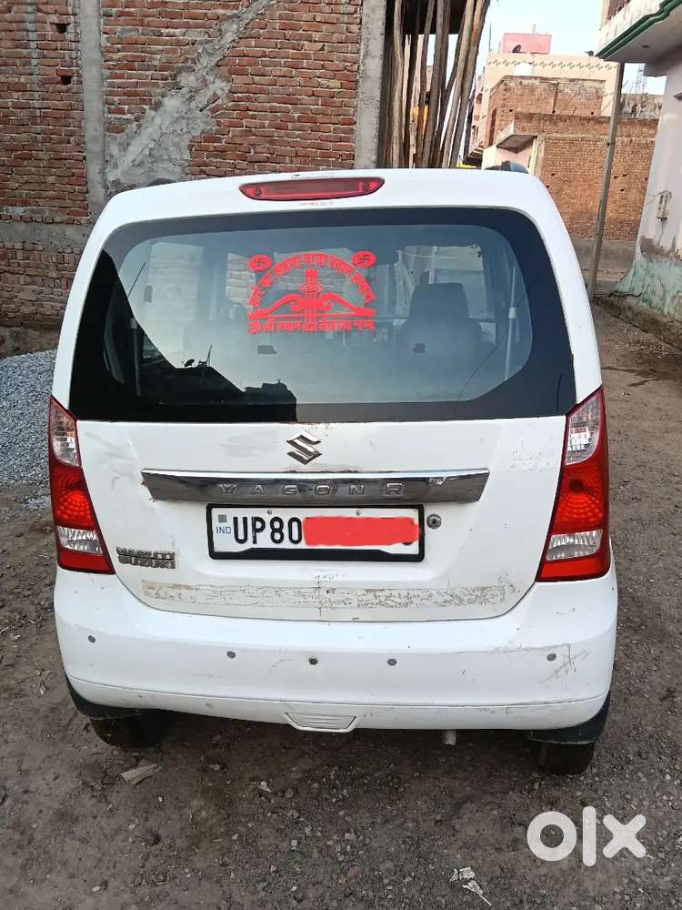 Car Me Koi Bhi Kami Nhi Hai