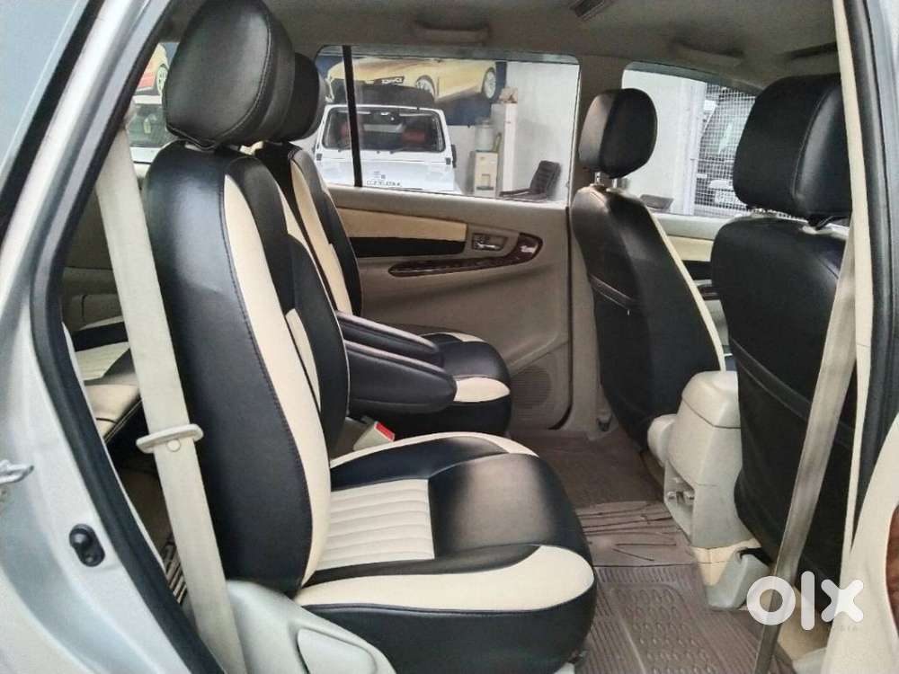 Toyota Innova 2.5 V 7 Str, 2014, Diesel