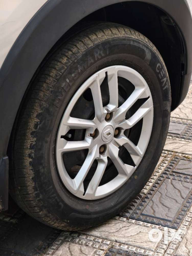 Renault Triber Rxt, 2020, Petrol