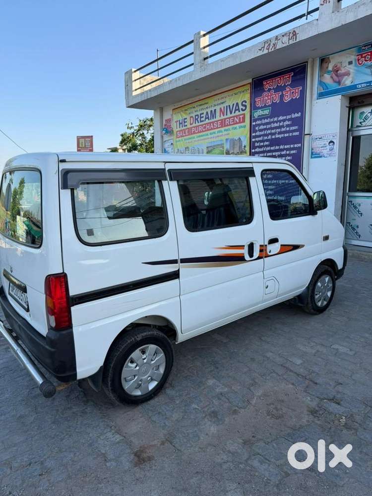 Maruti Suzuki Eeco 2022 Cng & Hybrids Well Maintained