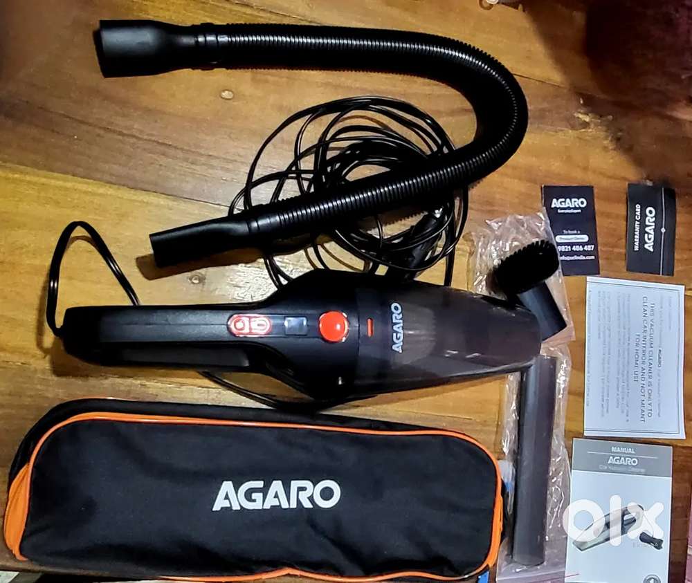 Portable Car Vacuum Cleaner (Black) with Carry Bag