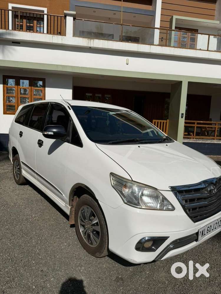 Toyota Innova 2015 Diesel Well Maintained