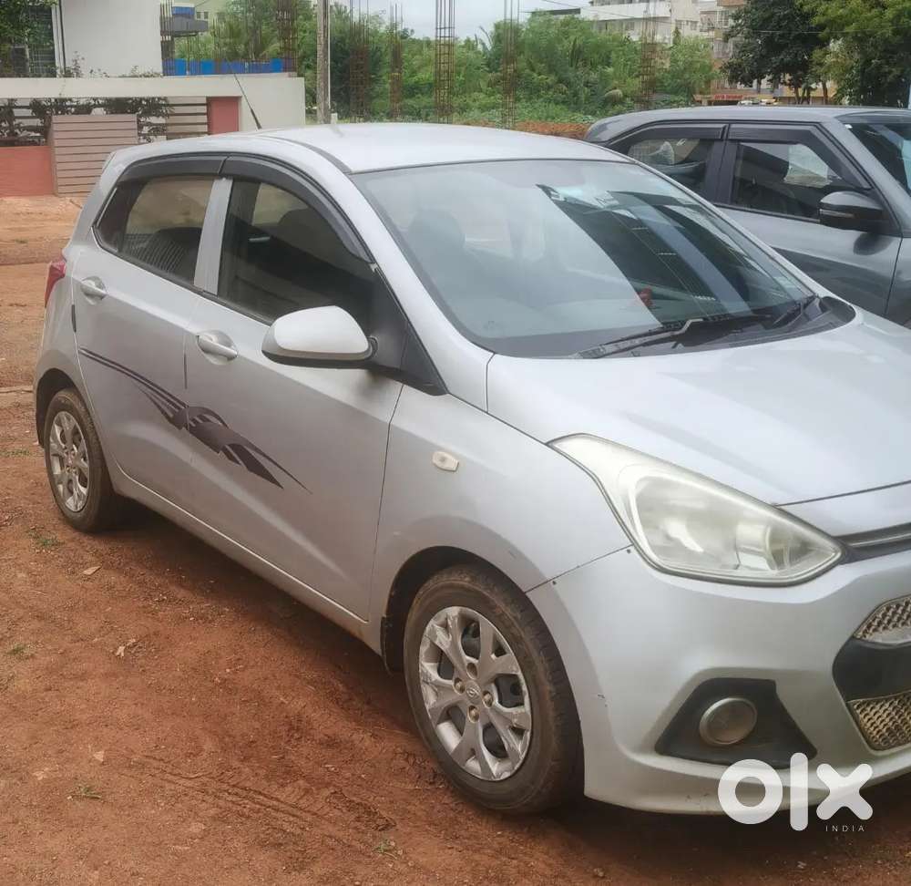 Hyundai Grand I10 2015 With 142000 Km