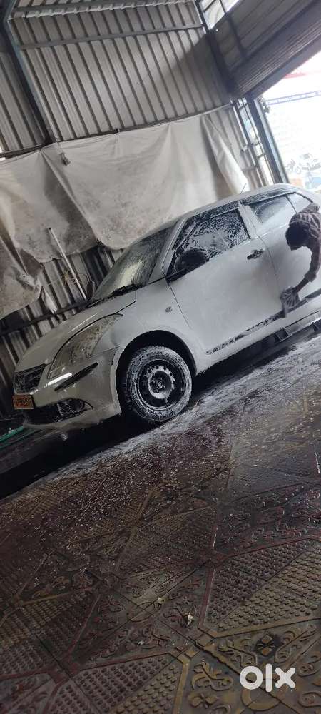 Maruti Suzuki Dzire 2020 Cng & Hybrids 200000 Km Driven