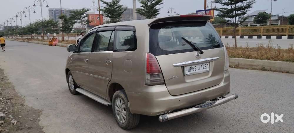Toyota Innova 2.5 Vx 8 Str, 2010, Diesel