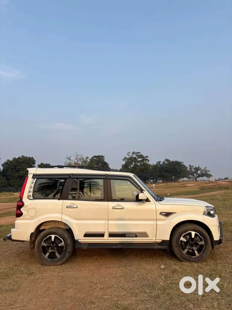 Mahindra Scorpio Classic, 2023, Diesel