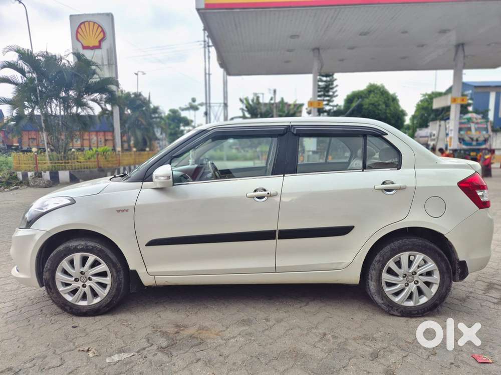 Maruti Suzuki Swift Dzire 1.3 Zxi, 2015, Petrol
