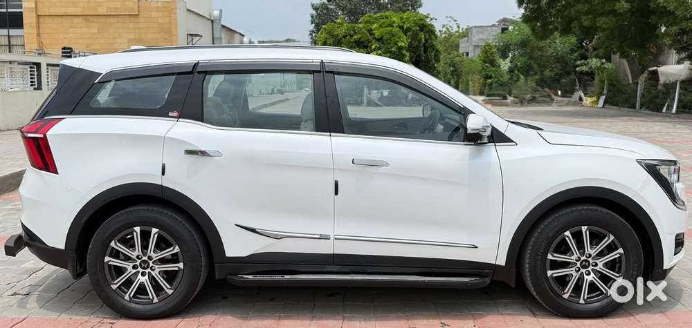 Mahindra Xuv700 2.2 Ax 7 Diesel At Str, 2024, Diesel