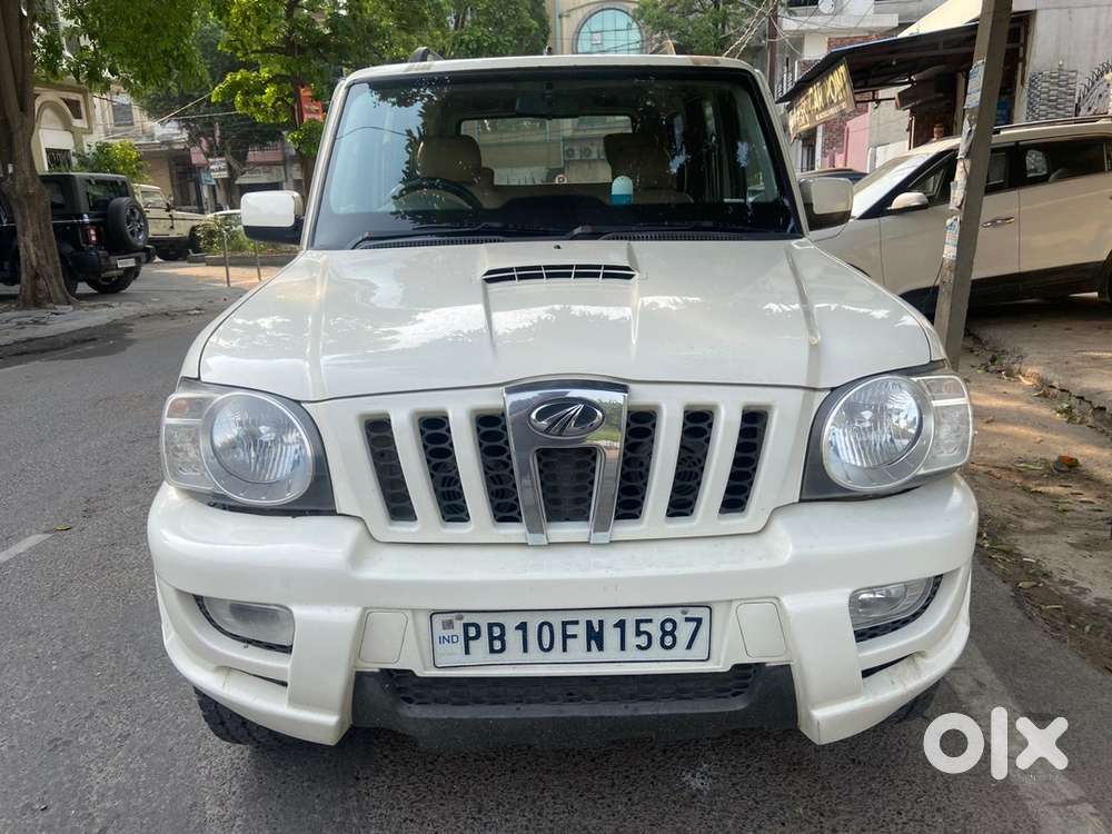 Mahindra Scorpio Diesel 2015