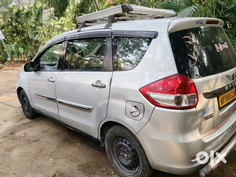 Maruti Suzuki Ertiga 2018 Diesel 300000 Km Driven