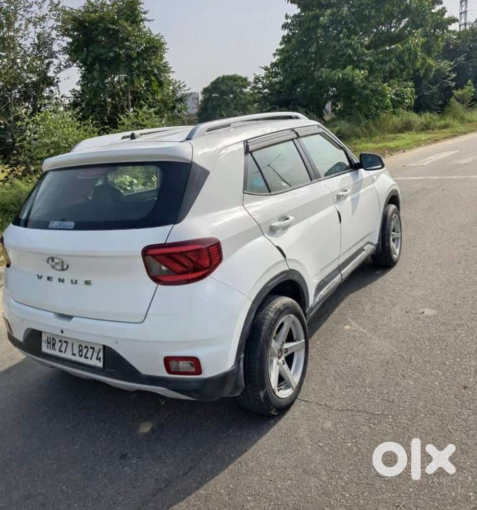 Hyundai Venue 2021 Petrol Good Condition