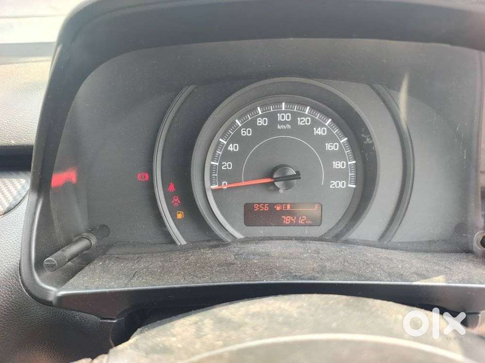Maruti Suzuki Swift Lxi Optional-o, 2018, Petrol