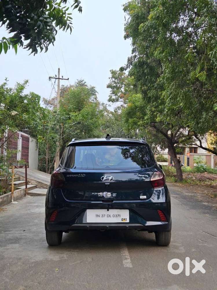 Hyundai Grand I10 Nios Sportz 1.2 At, 2021, Petrol