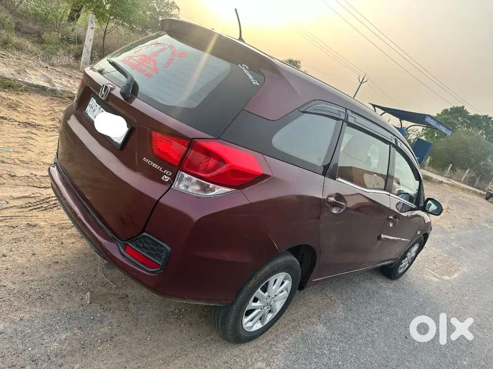 Honda Mobilio 2015 Petrol 137000 Km Driven