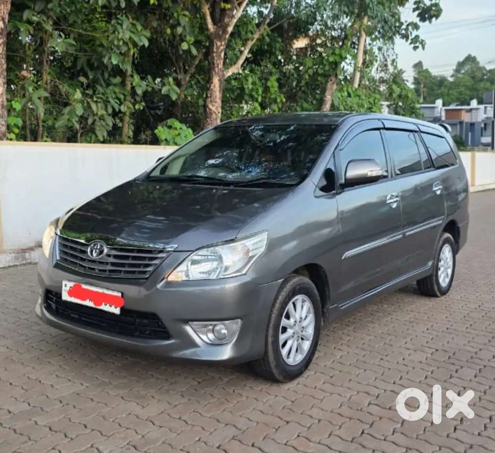 Single Owner 8 Seat Innova Vx 2.5
