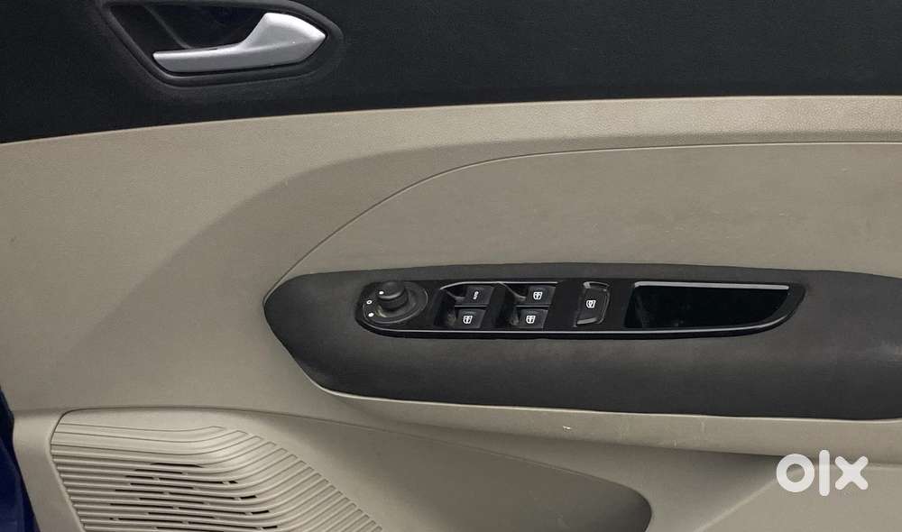 Renault Triber Rxz, 2019, Petrol