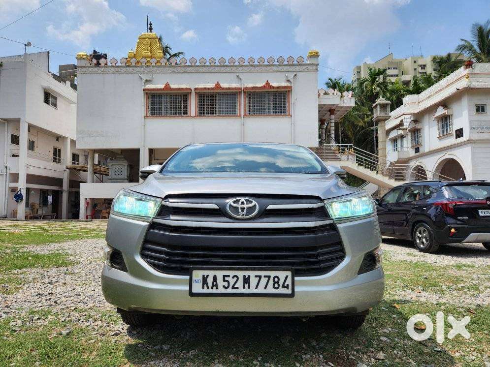 Toyota Innova Crysta 2.8 Gx At, 2017, Diesel