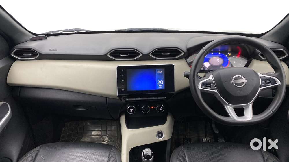 Nissan Magnite 1.0 Xv Dual Tone, 2022, Petrol