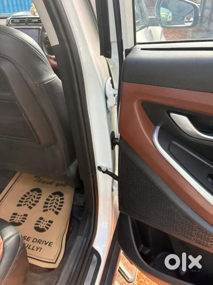 Hyundai Alcazar Prestige 2023