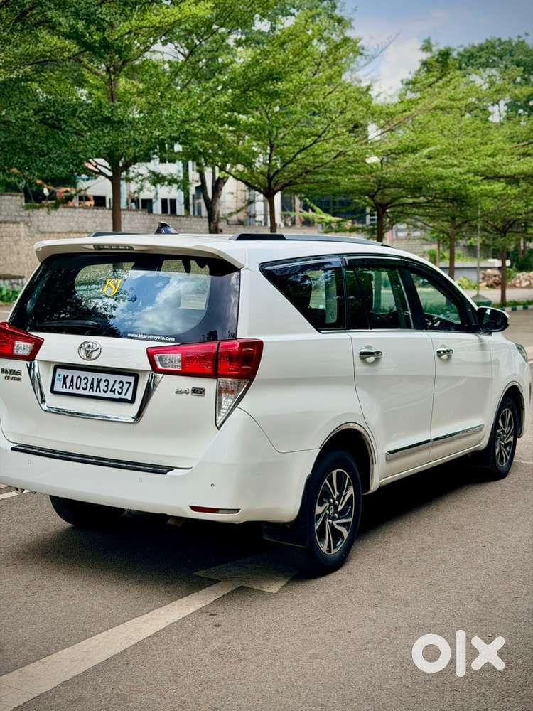 Toyota Innova Crysta 2022 Diesel Well Maintained